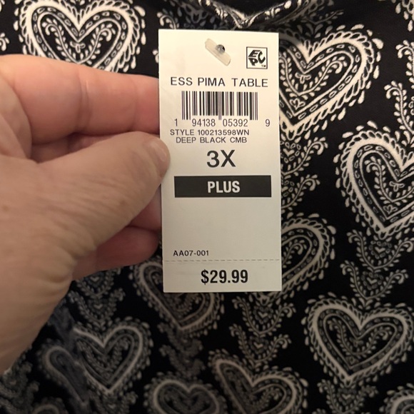 Style & Co. Black and White Heart Pattern Long Sleeve Tee - Picture 3 of 6